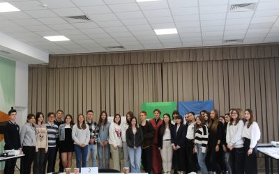 Mai mulți tineri din municipiul Strășeni au participat la sesiunile de instruire privind scrierea și aplicarea propunerilor în cadrul proiectului „Bugetare mai transparentă și incluzivă în Moldova…”